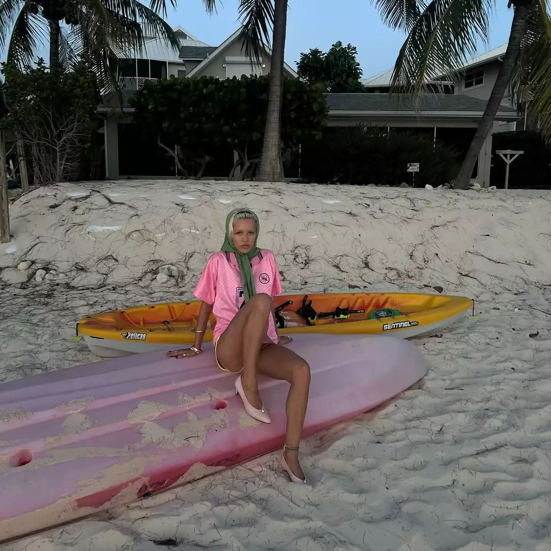 🌸🏄beach Barbie🏄🌸 (1).webp