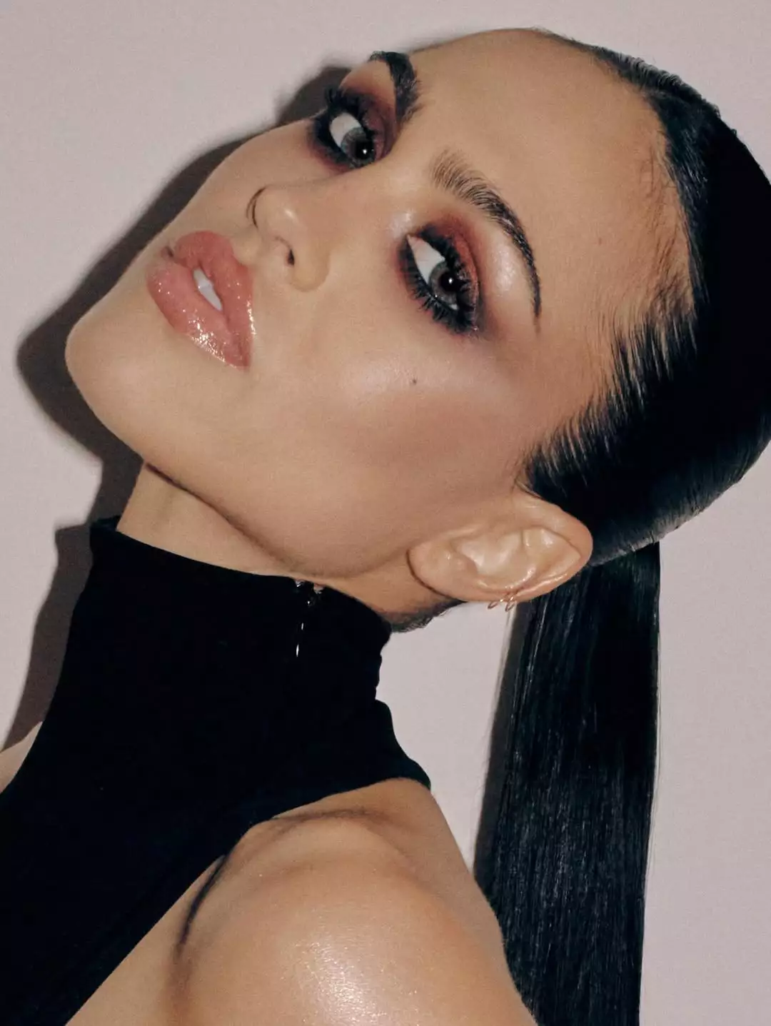 🖤🦢 @vanityfair @guiducci (1).webp