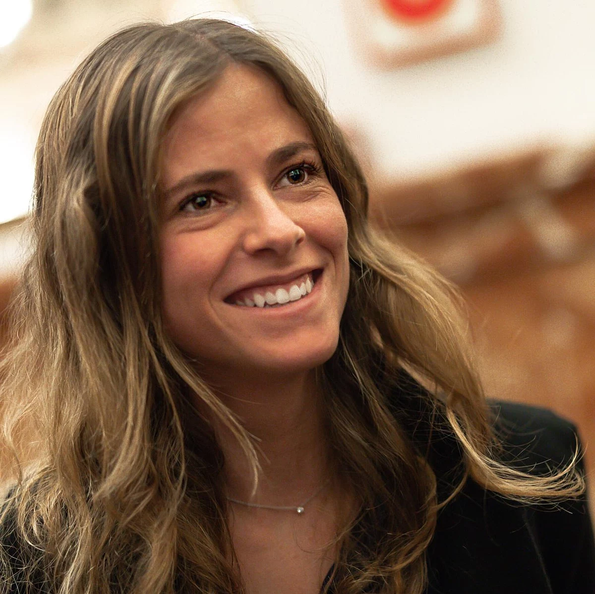 1200px-Bea_Fanjul_(Beatriz_Isabel_Álvarez_Fanjul).jpg
