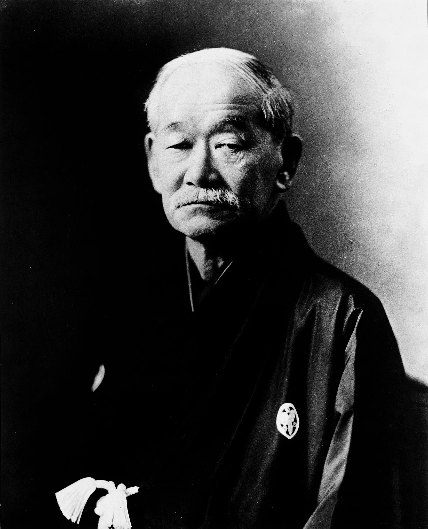 1658px-Jigoro-Kano-BW-4375px.jpg