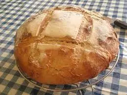HOGAZA de pan CASERO. ¡Igual que los hechos en nuestros PUEBLOS!