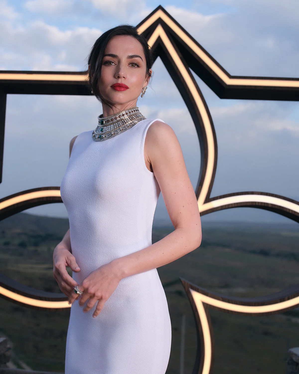 2.-ANA-DE-ARMAS.webp