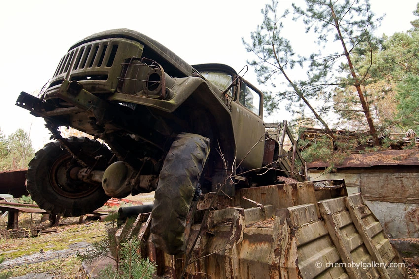 2-Chernobyl-vehicle-dump-4036-Edit-2.webp