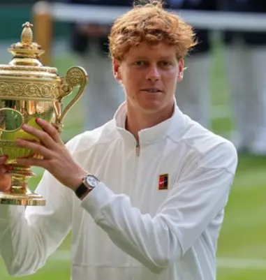 2025-07-15 00_54_31-sinner wimbledon - Buscar con Google - Brave.png