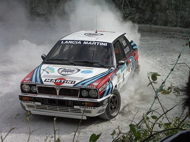 640px-2006_Rally_Legend_-_Lancia_Delta_HF_Integrale_16v.webp