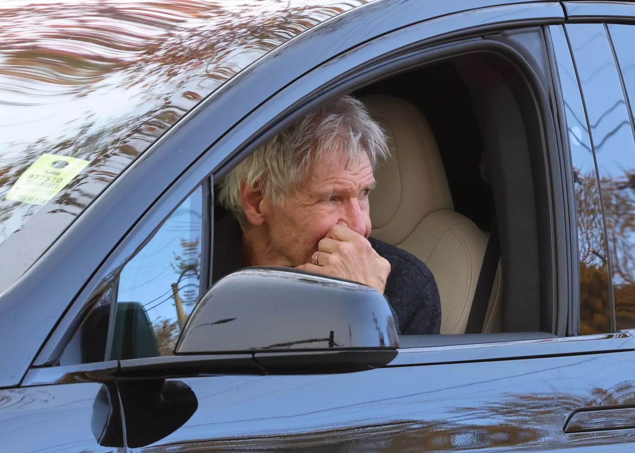 actor-harrison-ford-looks-nervous-96430548.webp