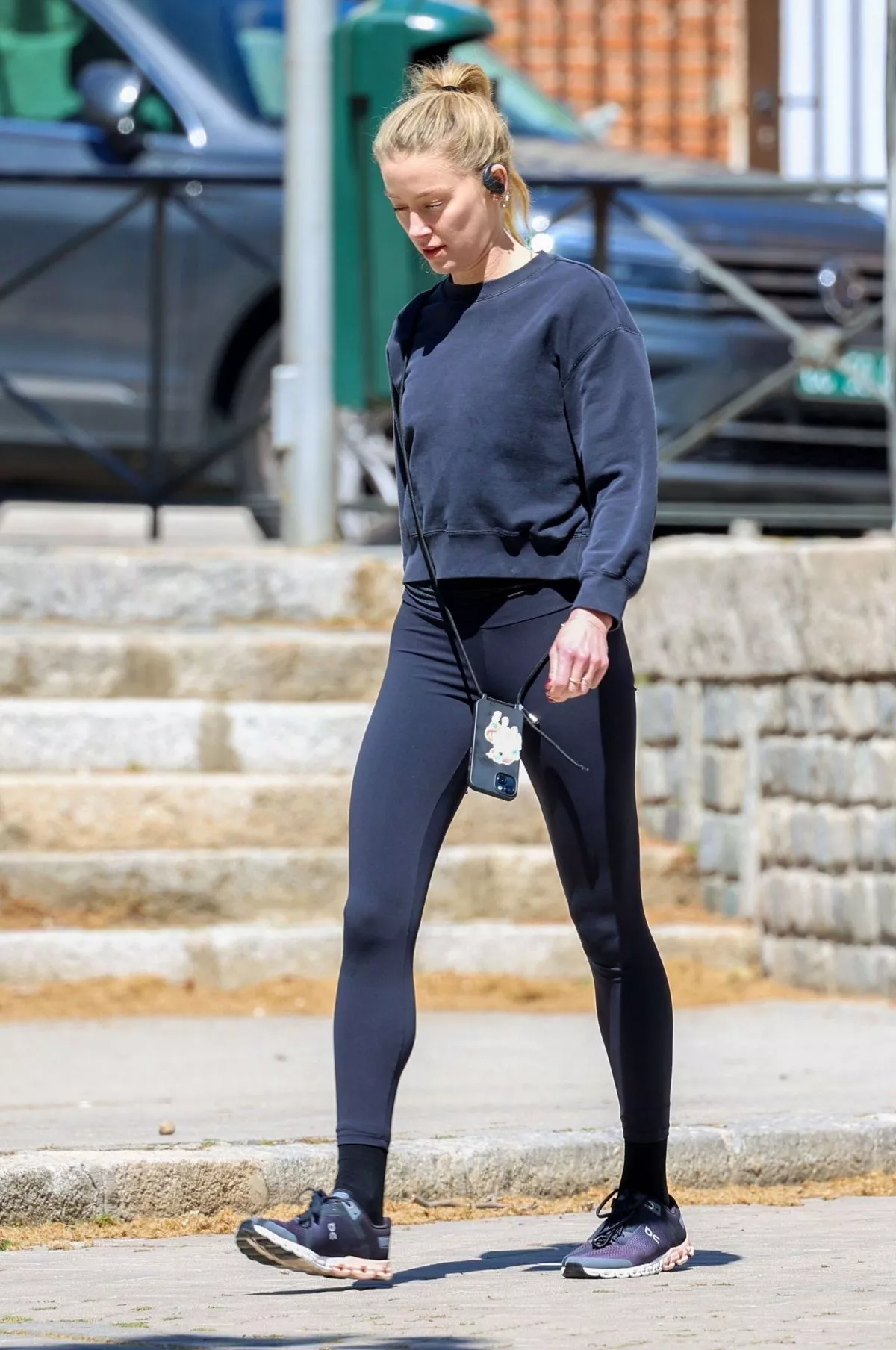 amber-heard-out-nad-about-in-madrid-04-09-2024-5.webp
