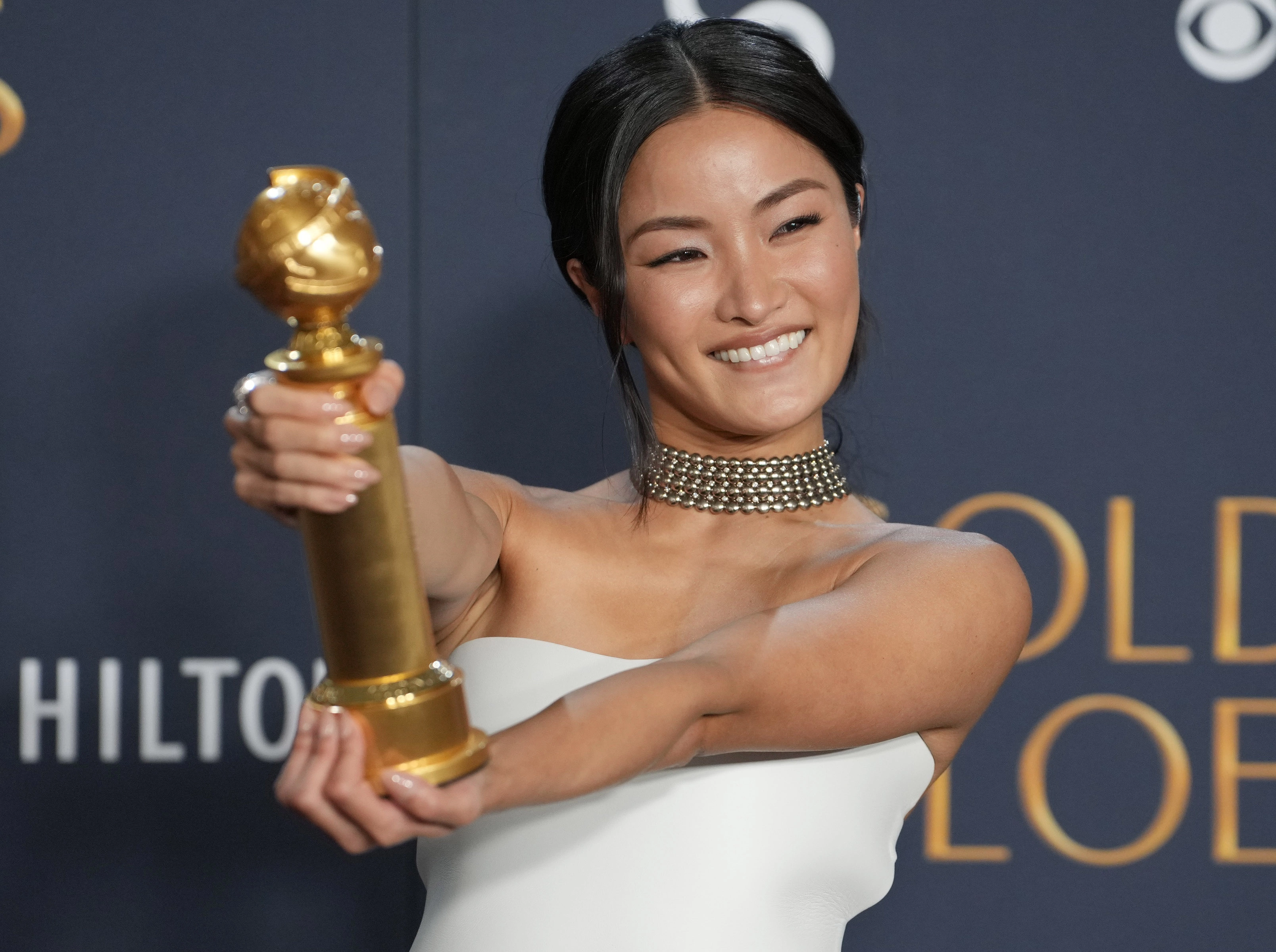anna-sawai-at-the-82nd-annual-golden-globe-awards-in-beverly-hills-61673839298.jpg