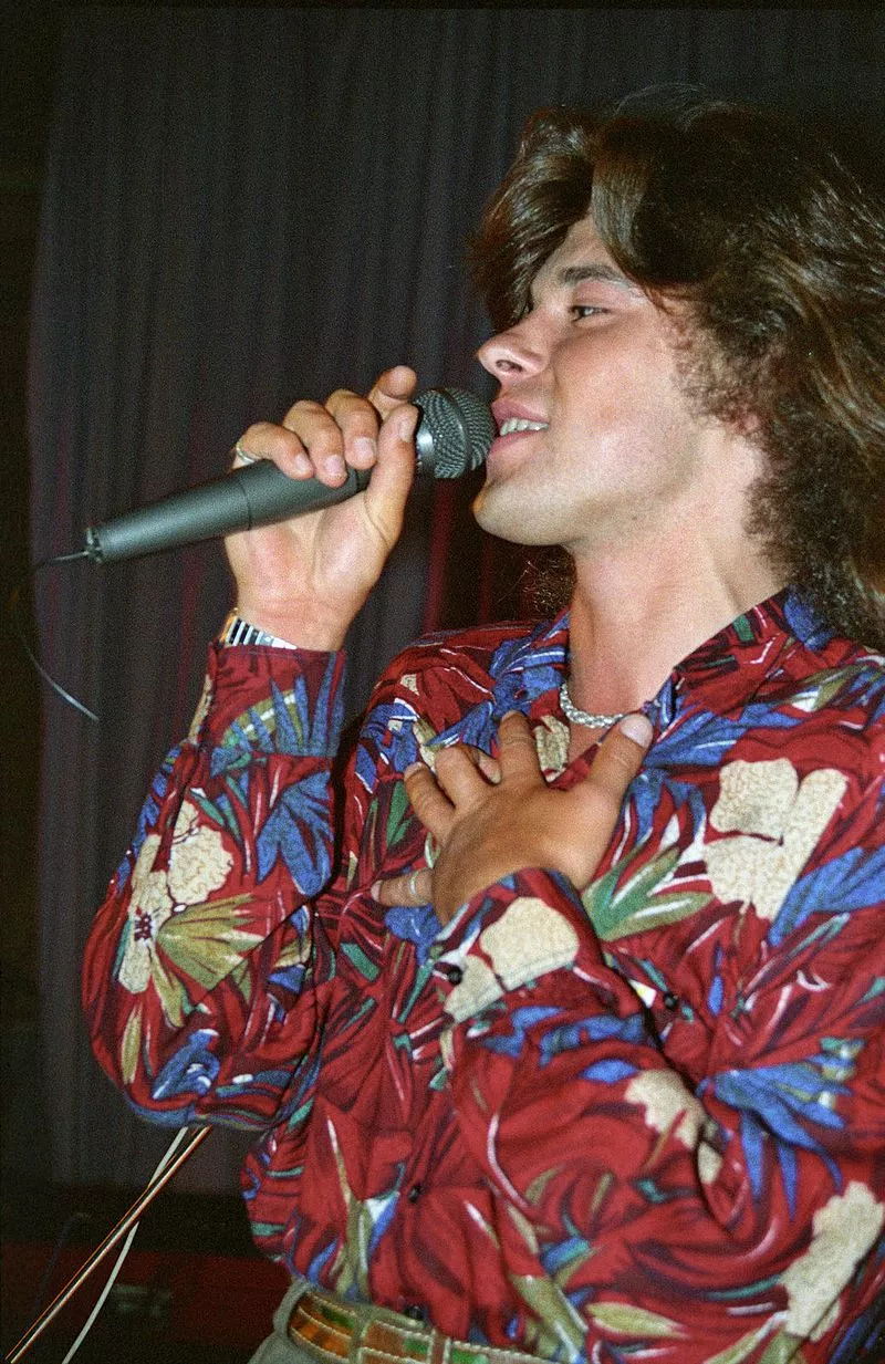 Ba-belousov-e-v-1991-face.jpg