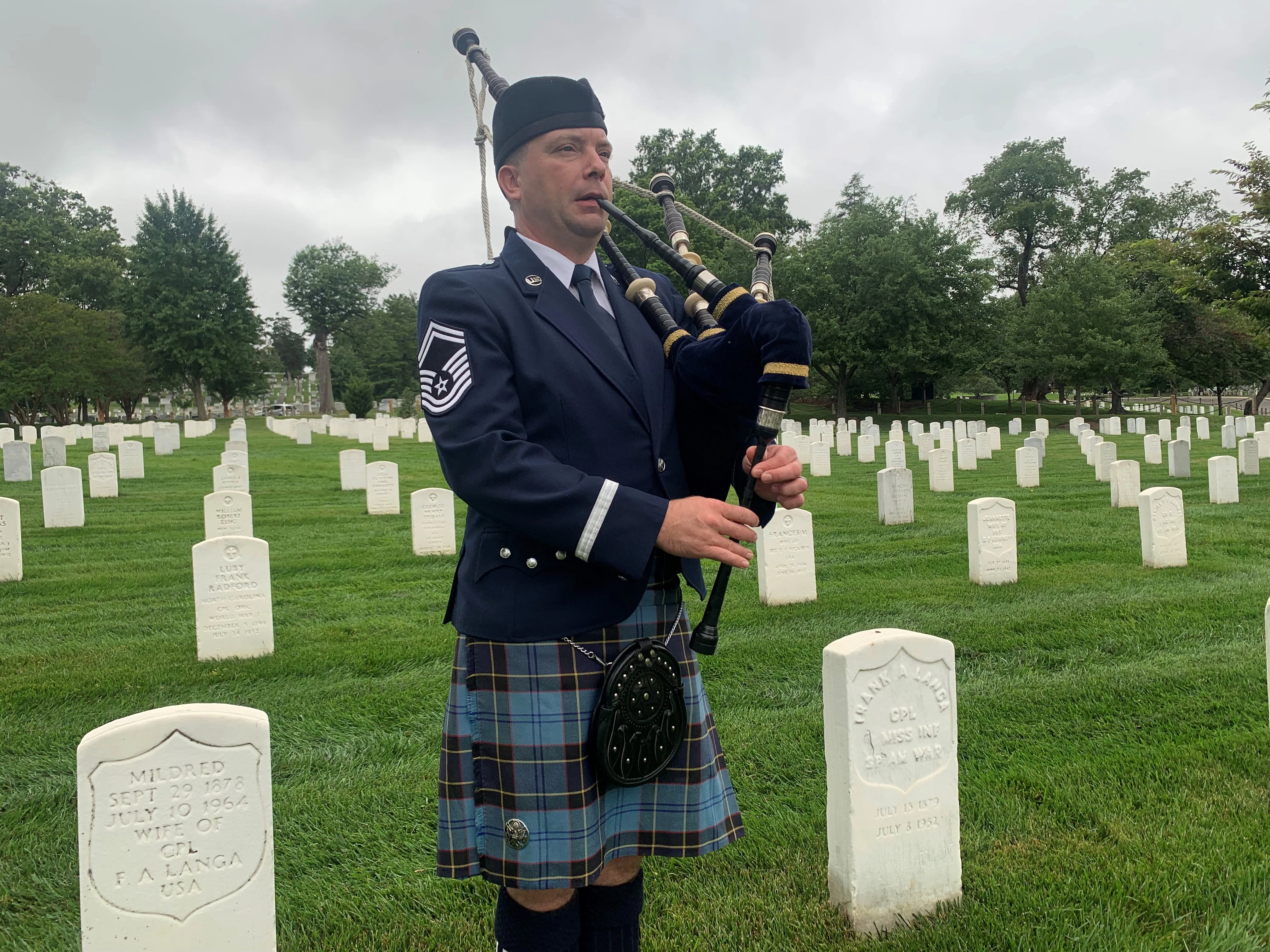 Bagpipe 2.webp
