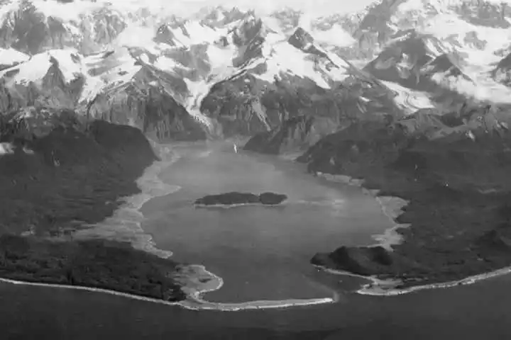 Bahia-Lituya-1958.webp