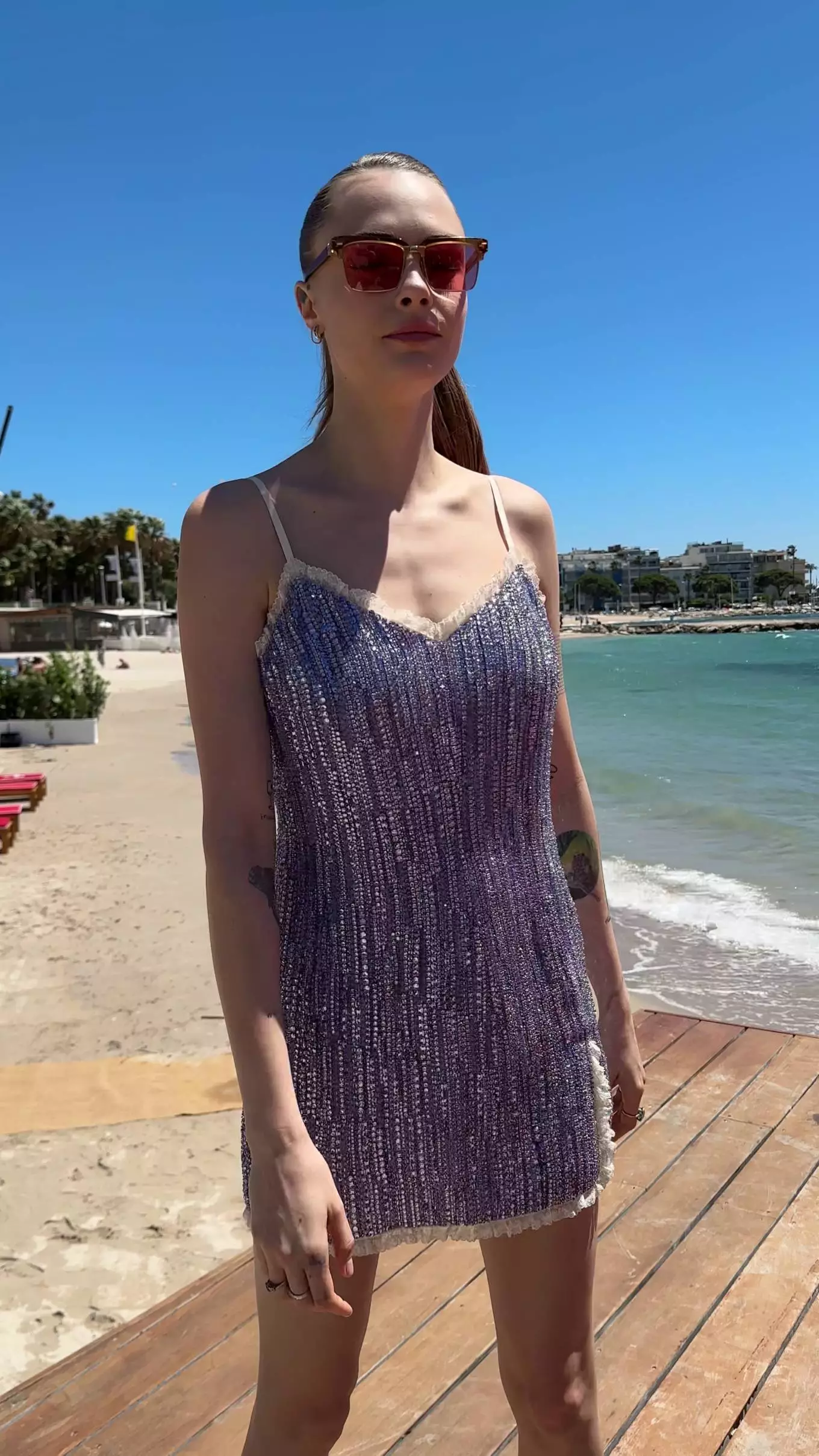 Cara-Delevingne---Miu-Miu-summer-event---2024-Cannes-Film-Festival-03.webp