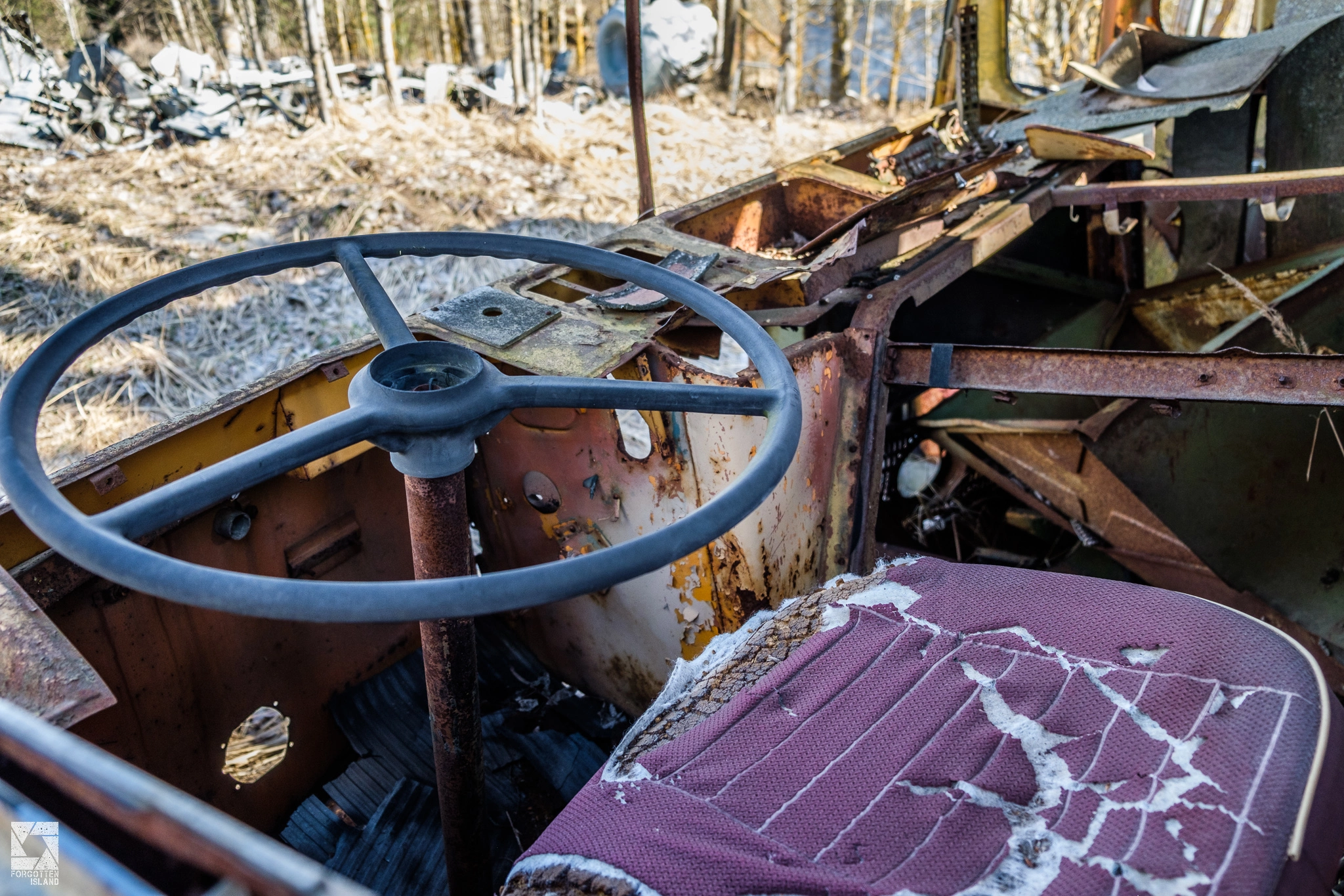 Chernobyl-Rossokha-Vehicle-Graveyard-33.webp