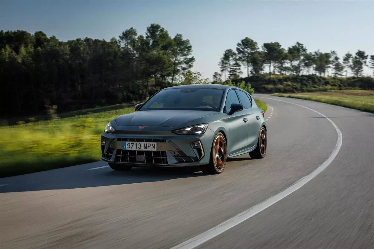 cupra-leon-1.webp