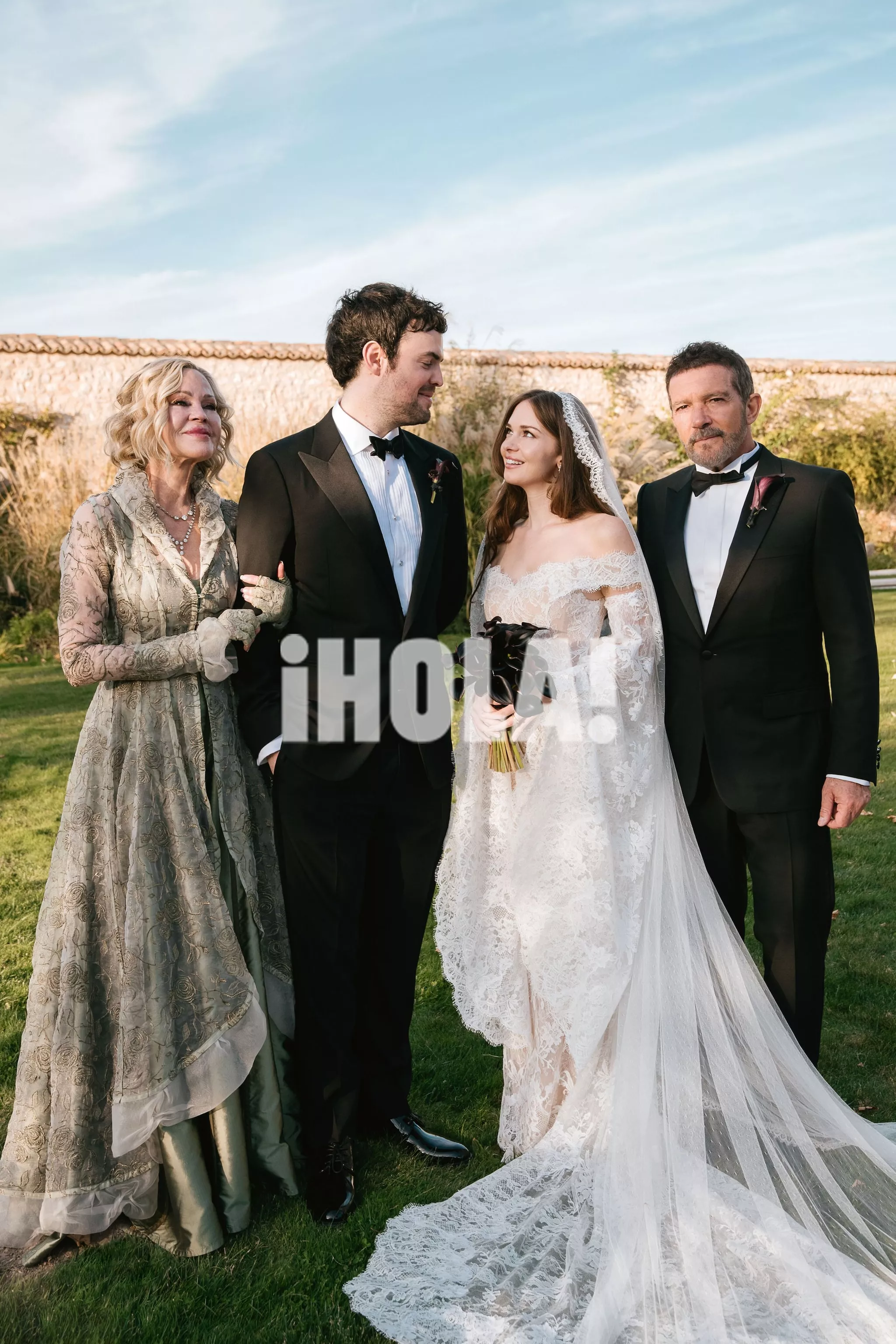d7d723e98cfe-stellaalexweddingdiasdevinoyrosas-28-copia.webp