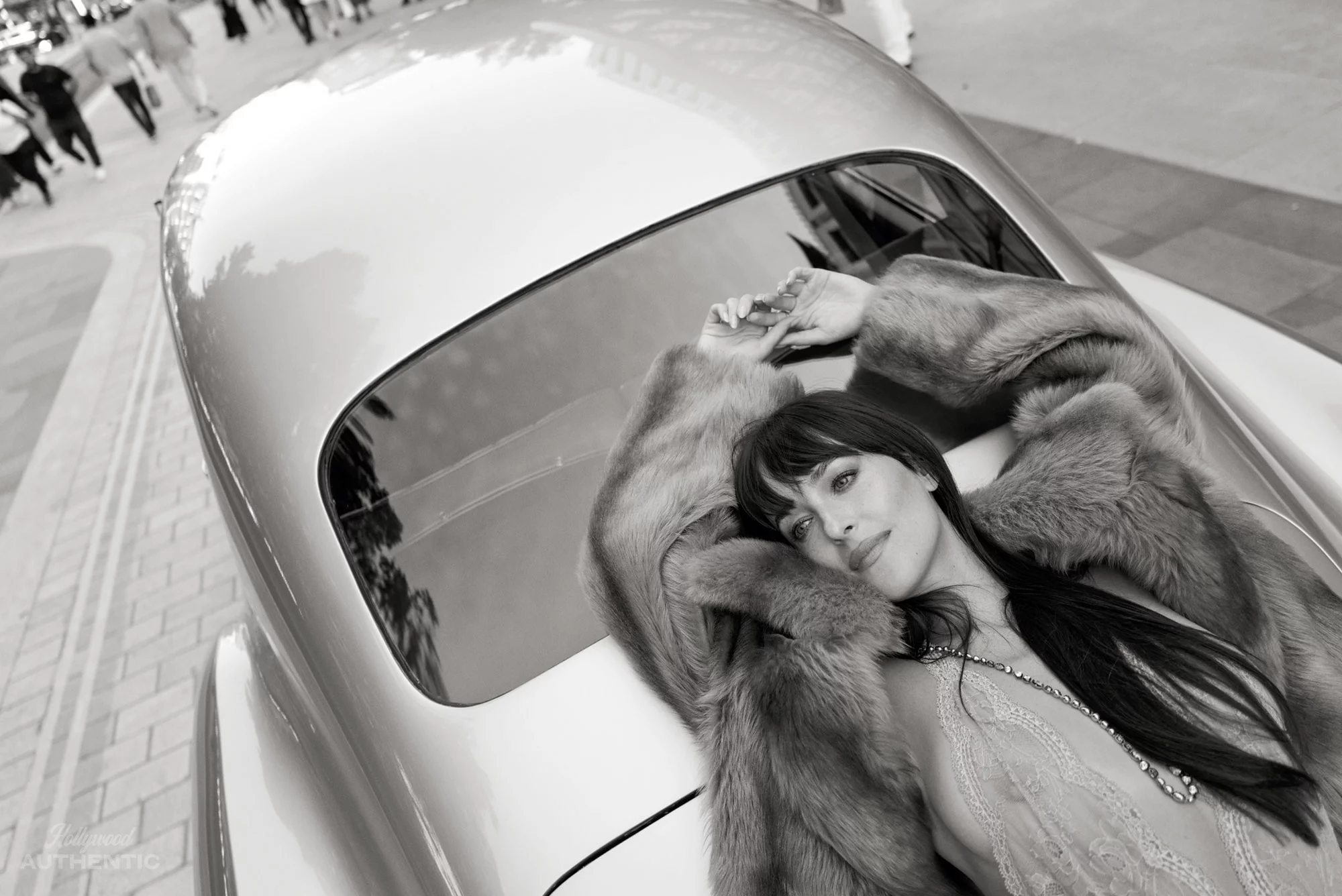 dakota-johnson-04.webp