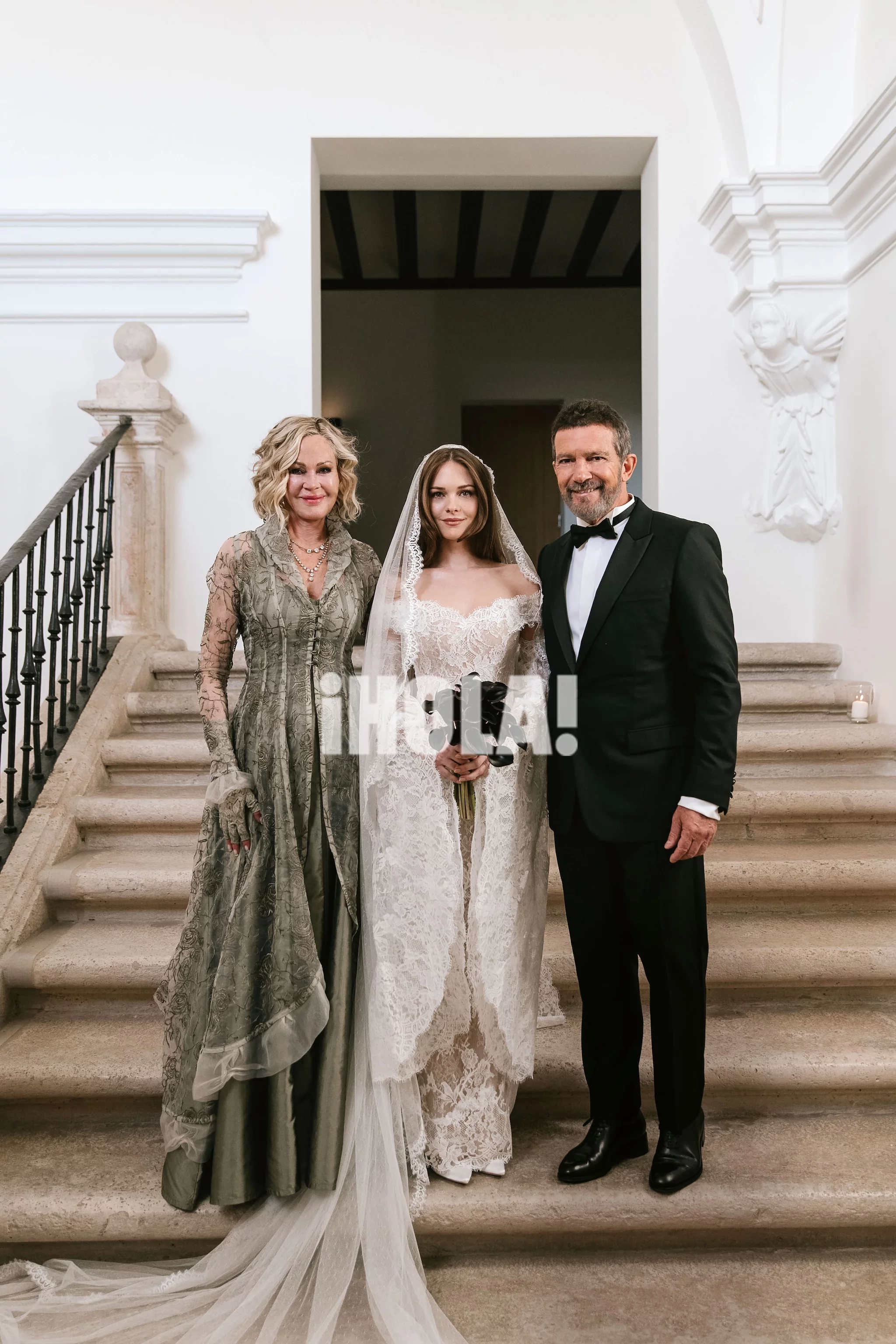 ea2efd7c9ac3-stellaalexweddingdiasdevinoyrosas-11-copia.webp