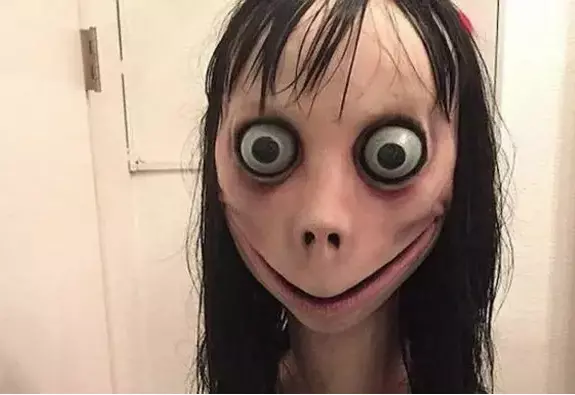 El Momo 2.webp