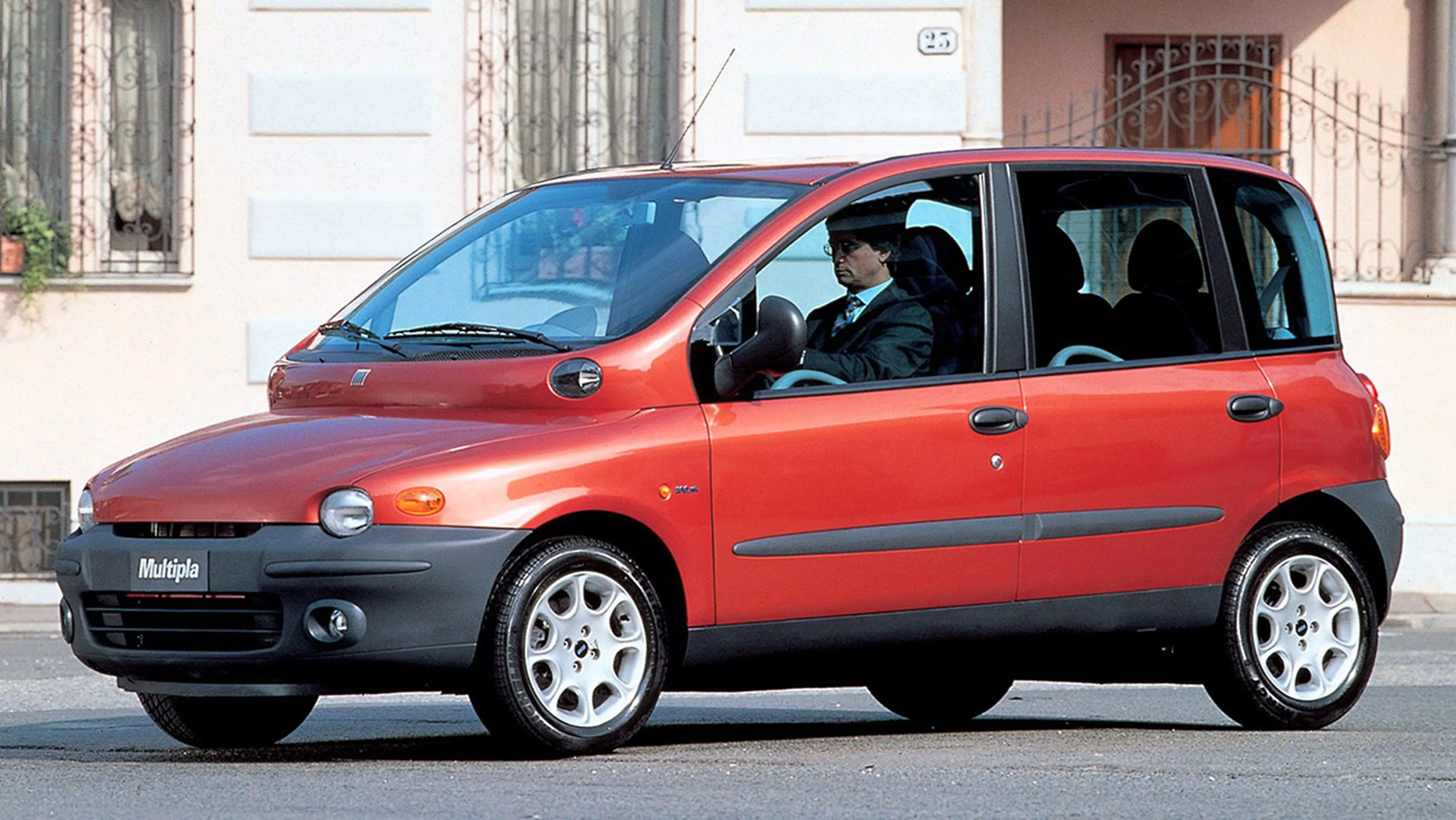 fiat-multipla-primera-generacion-1998.webp