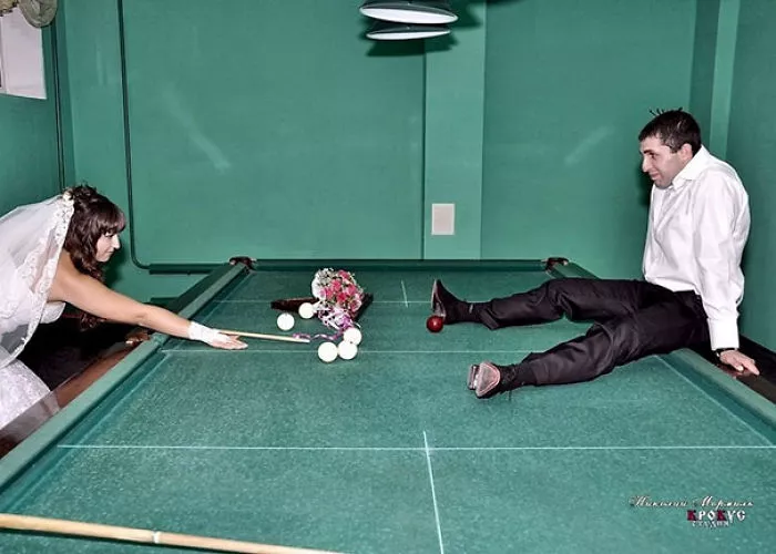 funny-weird-russian-wedding-photos-153-5ac498ef7ad57__700.webp