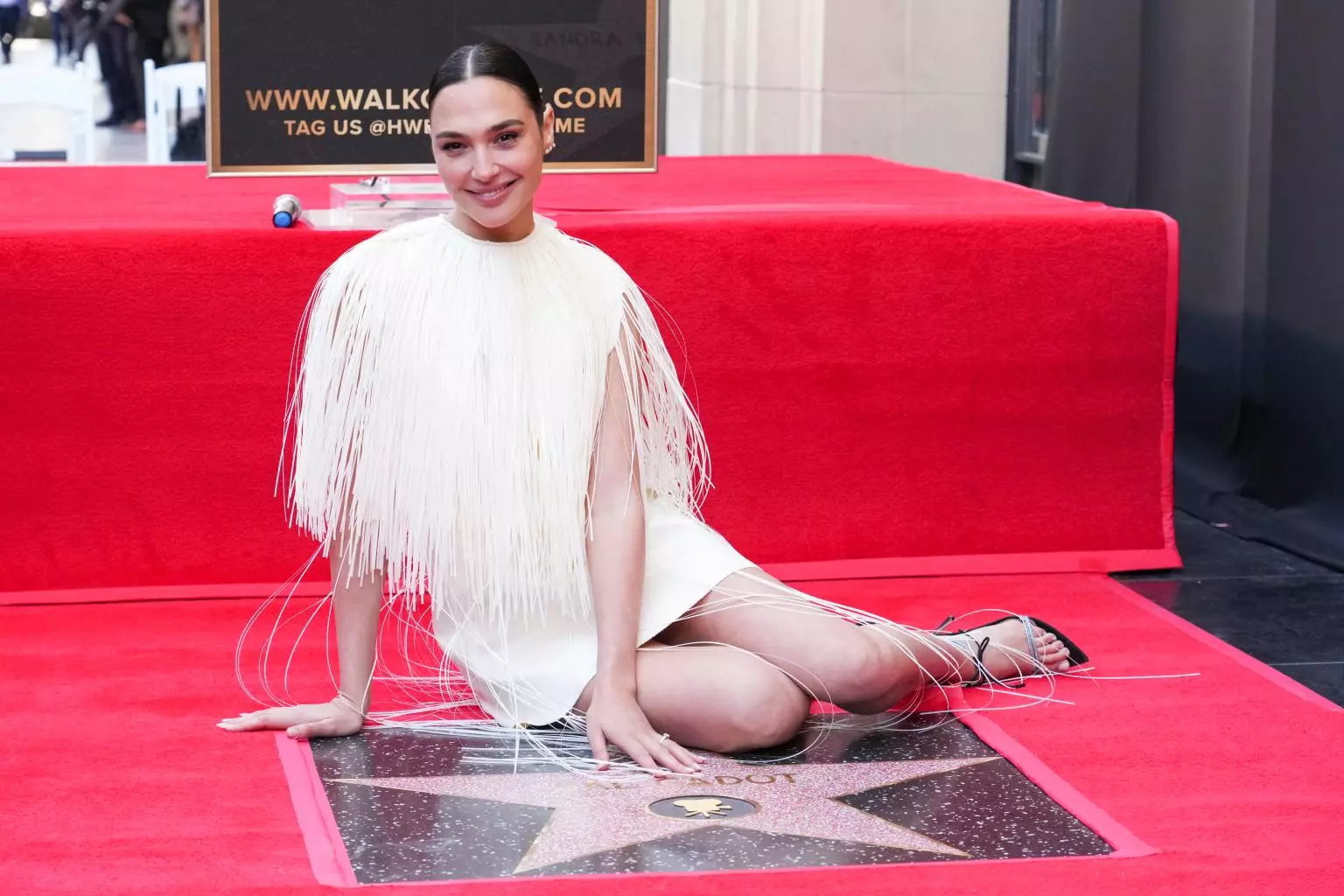 gal-gadot-poses-new-star-100685298.webp