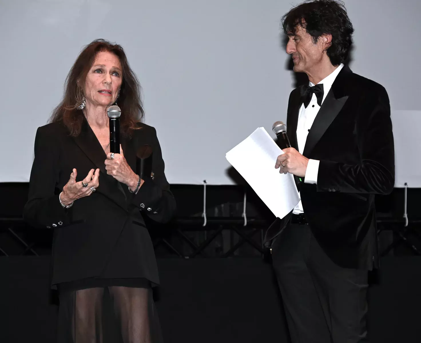 JACQUELINE-BISSET-43RD-EDITION-TORINO-FILM-FESTIVAL-OPENING-RED-CARPET-22.webp