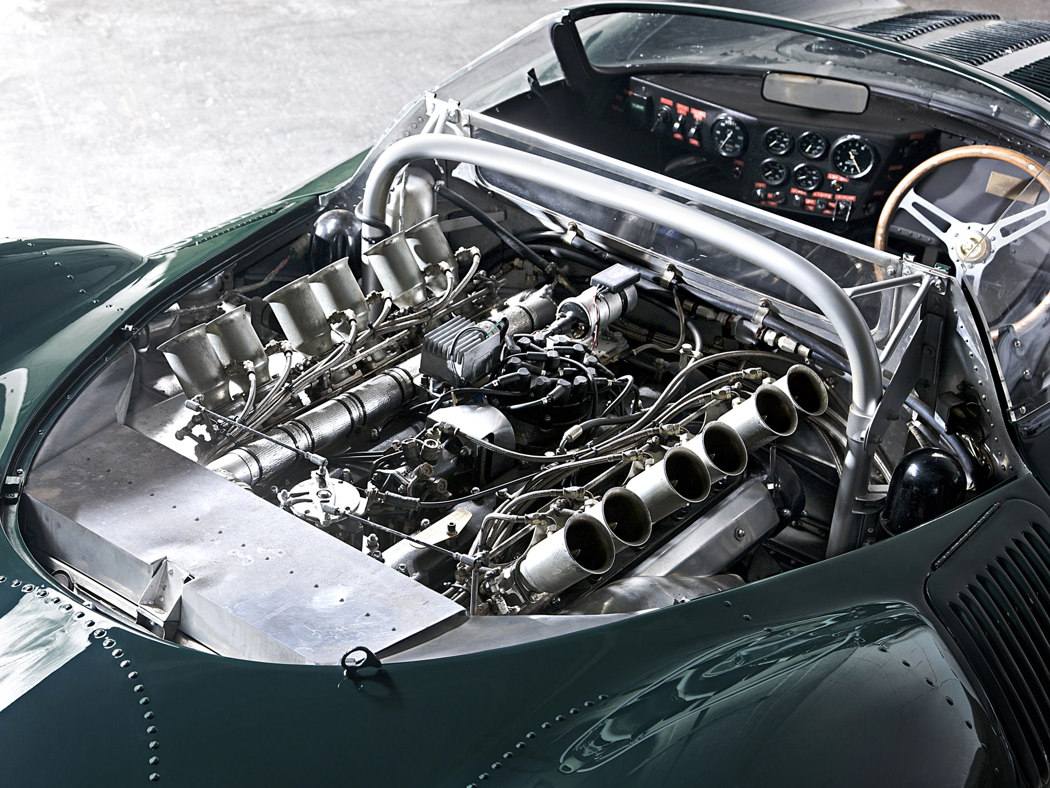 jaguar_xj13_prototype_7.webp