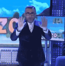 jorge-javier-vazquez.gif