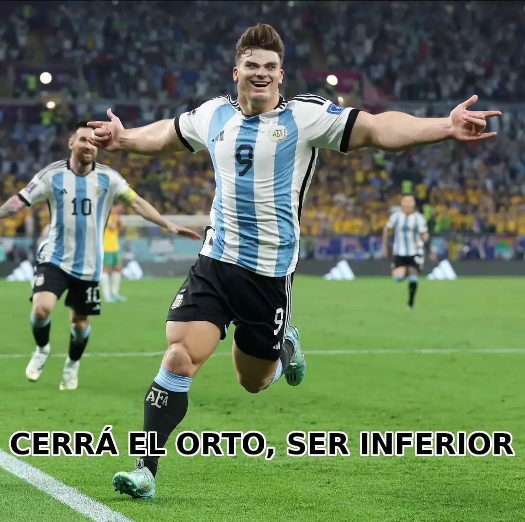 julian-termino-como-equipo-de-la-semana-en-la-champions-de-v0-ejuqlf0cfp3e1.webp