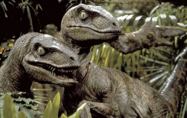 Jurassic_park_raptors.jpg