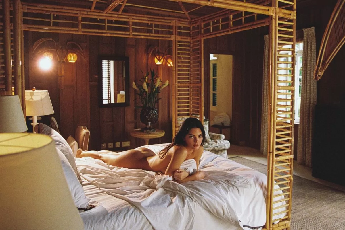 kendall-jenner-at-a-photoshoot-january-2026-3.webp