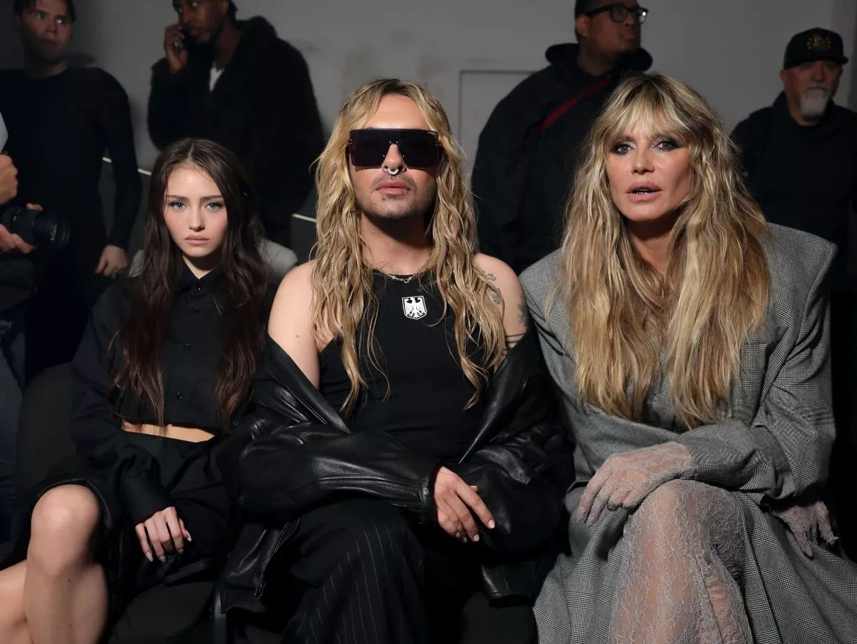 leni-klum-at-vetements-show-at-paris-fashion-week-in-paris-10-03-2025-0.webp
