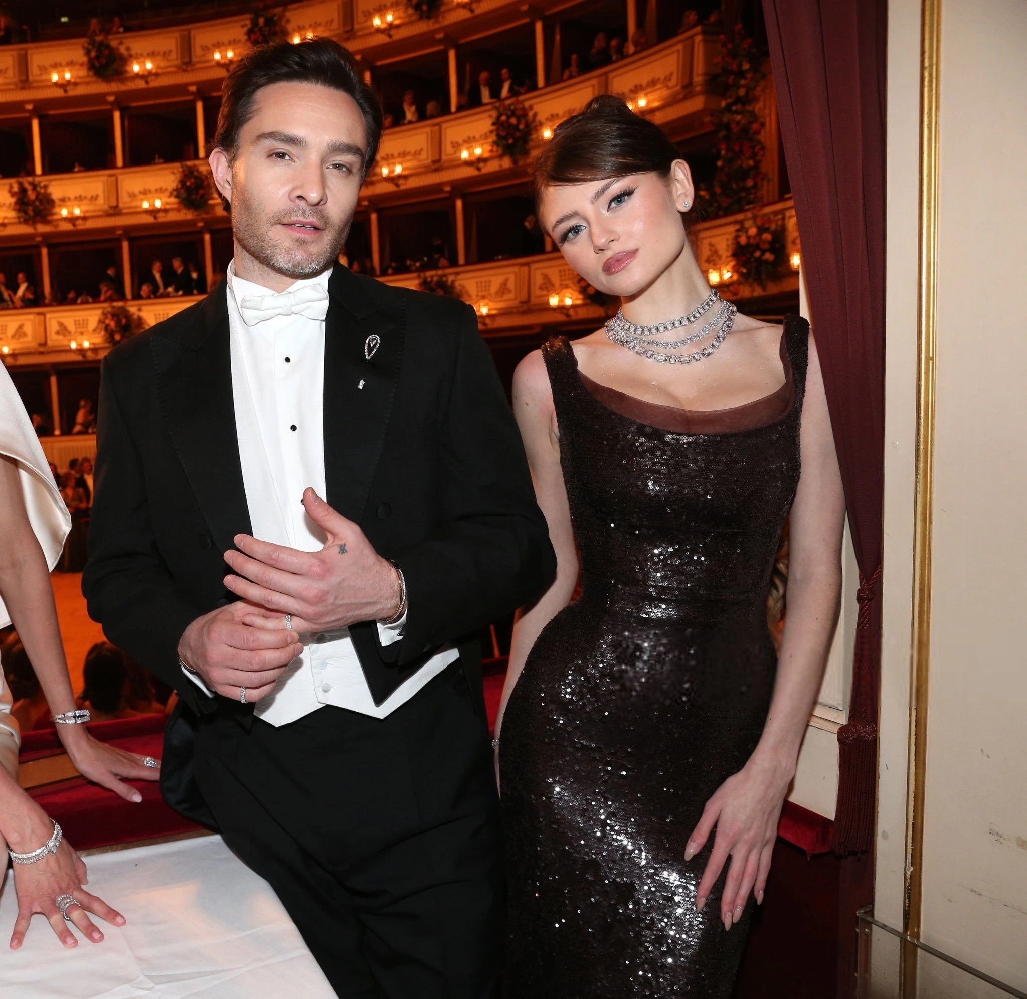 leni-klum-attends-67th-vienna-opera-ball-in-austria-39553870583.webp