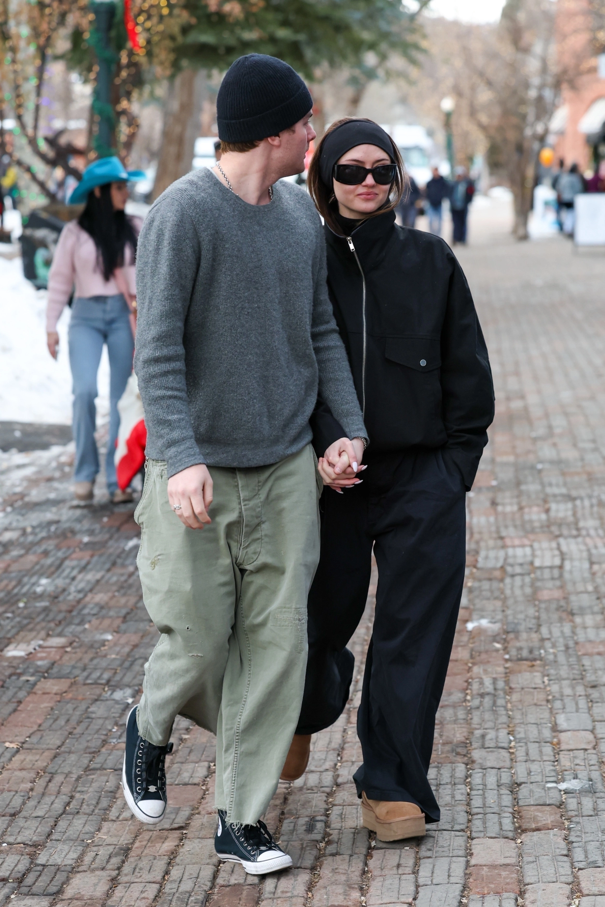 leni-klum-spotted-shopping-at-bottega-veneta-in-aspen-77173833051.webp