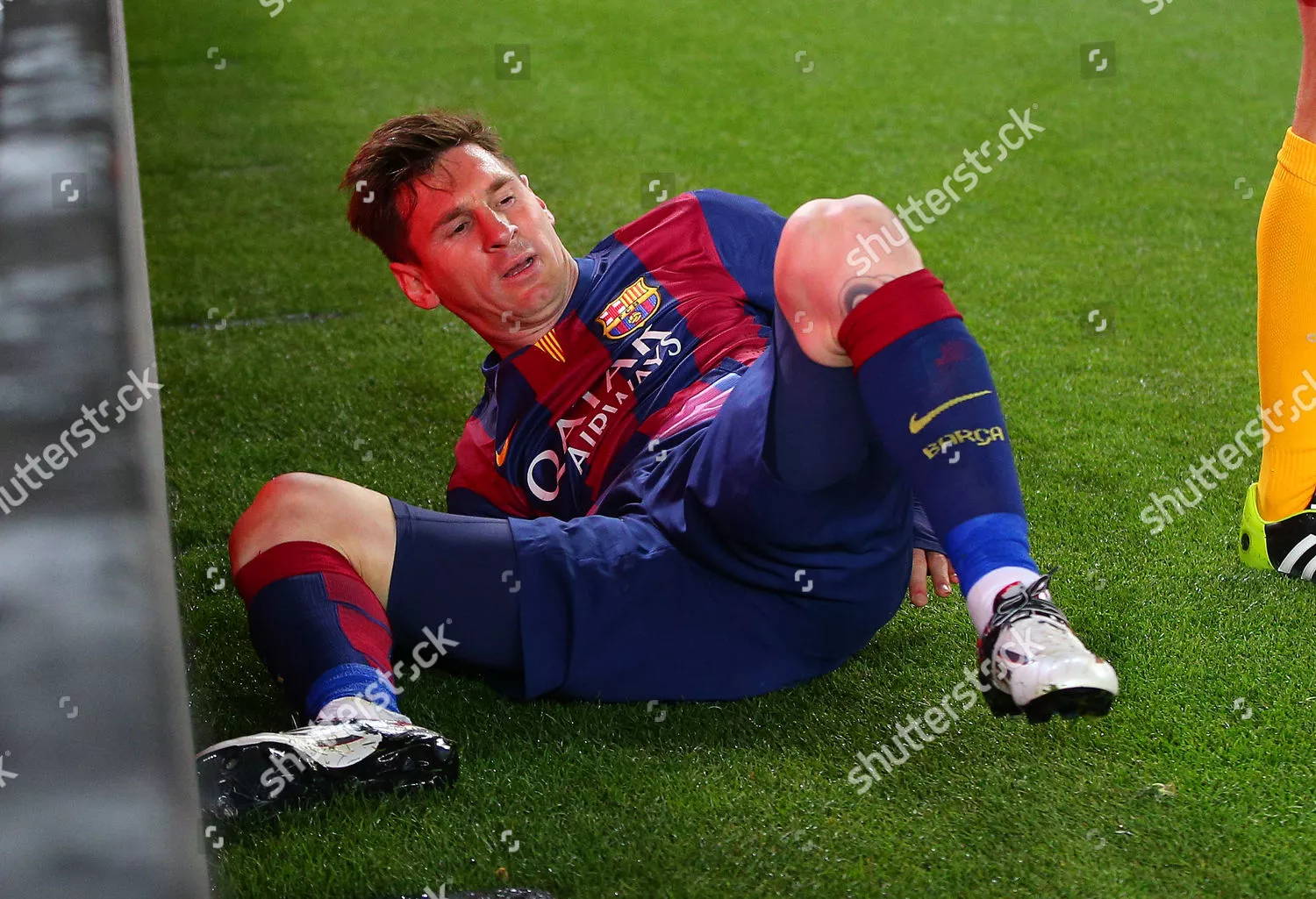 lionel-messi-fc-barcelona-goes-down-injured-1500w-4550267af.webp
