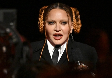 madonna-RsAUOfsO0qPc3LX8oyoAtgK-366x256@abc.webp