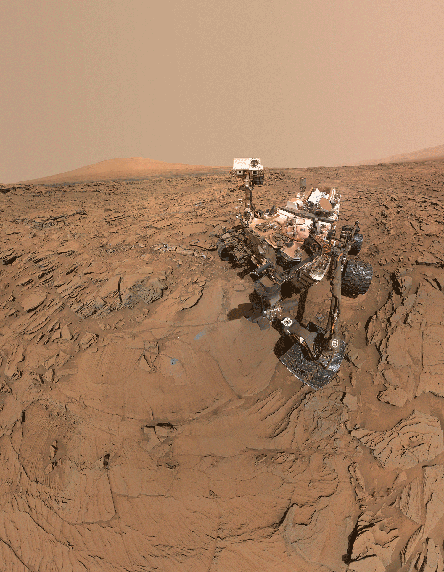 mars-curiosity-rover-okoruso-drill-hole-self-portrait.sp.gif