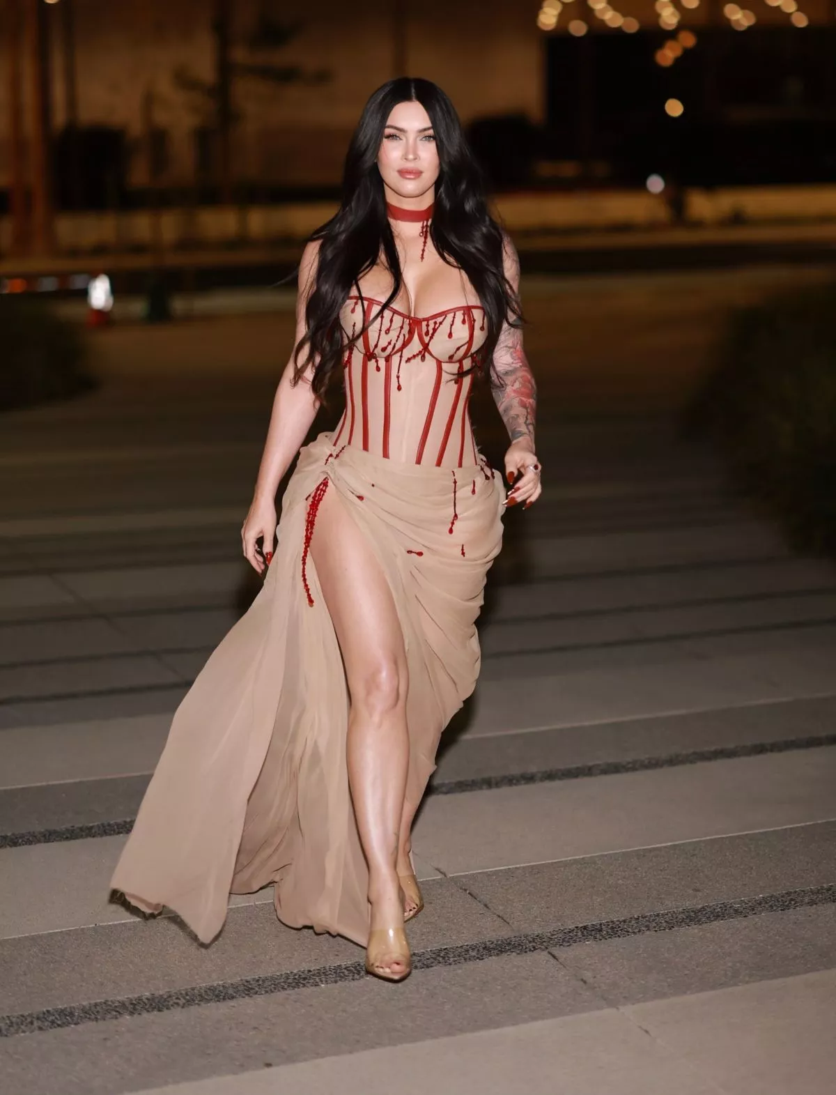 megan-fox-arrives-at-an-academy-q-a-in-los-angeles-10-25-2025-0.webp