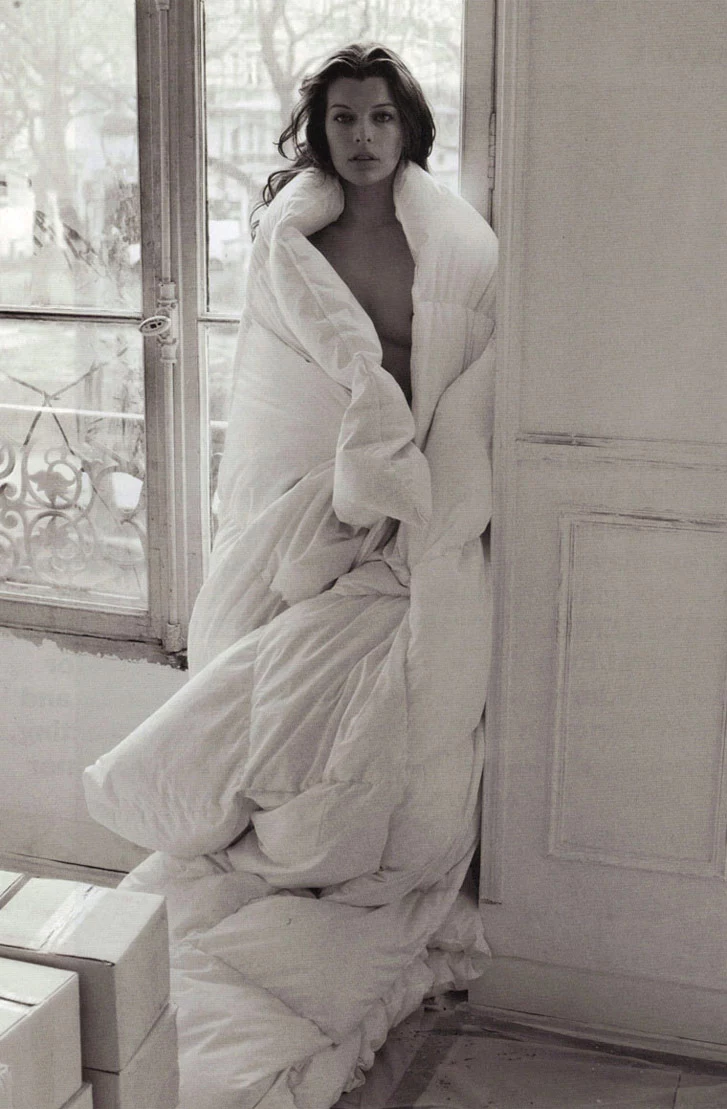 Milla-Jovovich-by-Mario-Sorrenti-09.webp