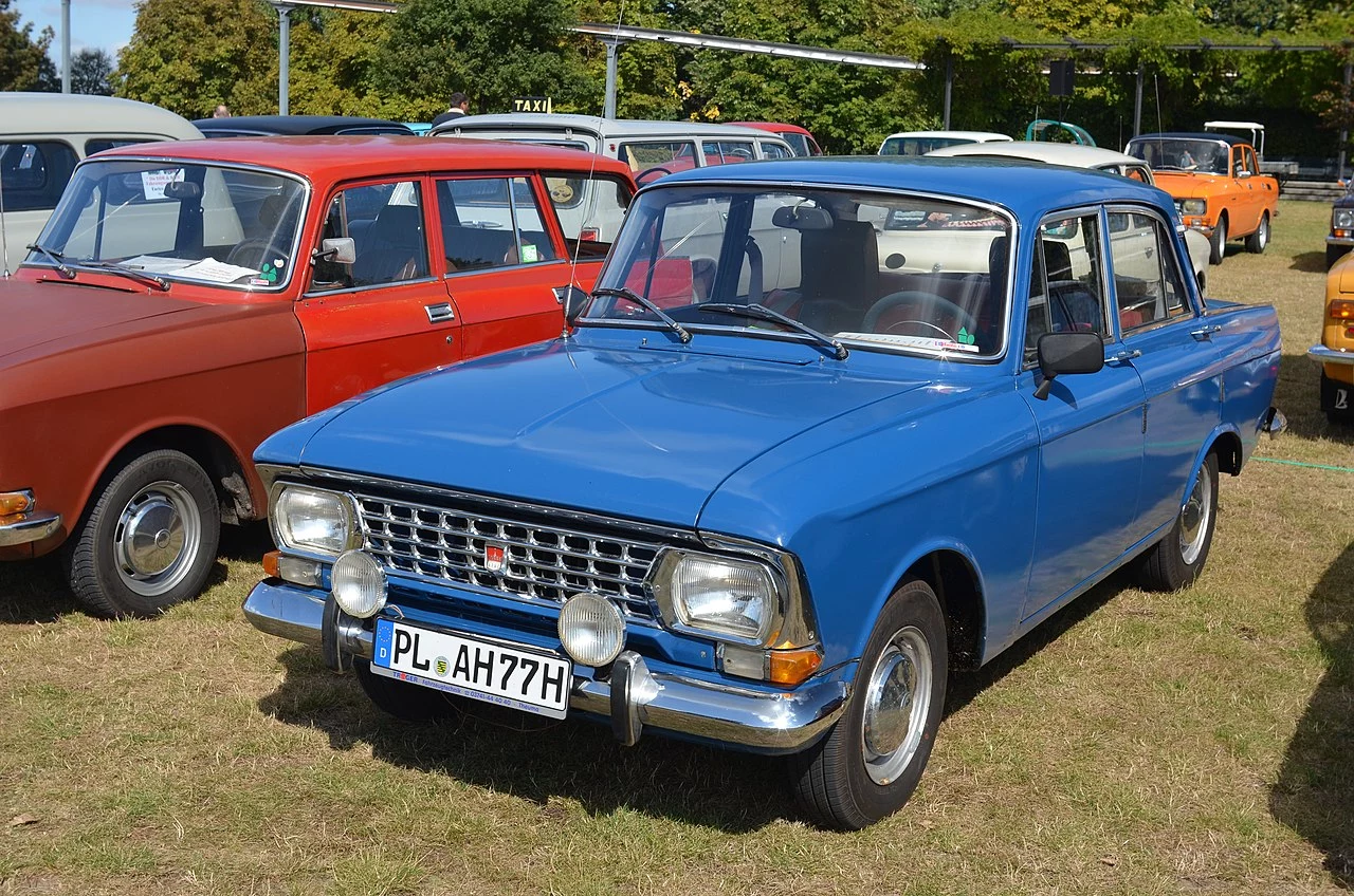Moskwitch_(7906856844).jpg