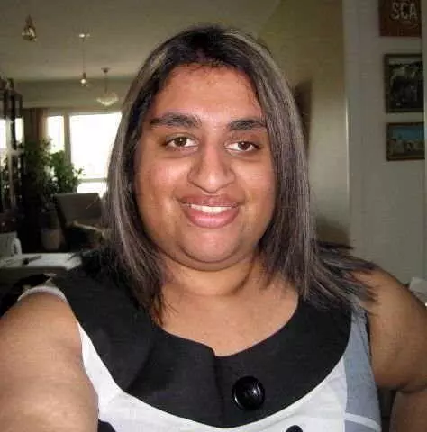 mujeres-cejas-feas-del-mundo-17.webp