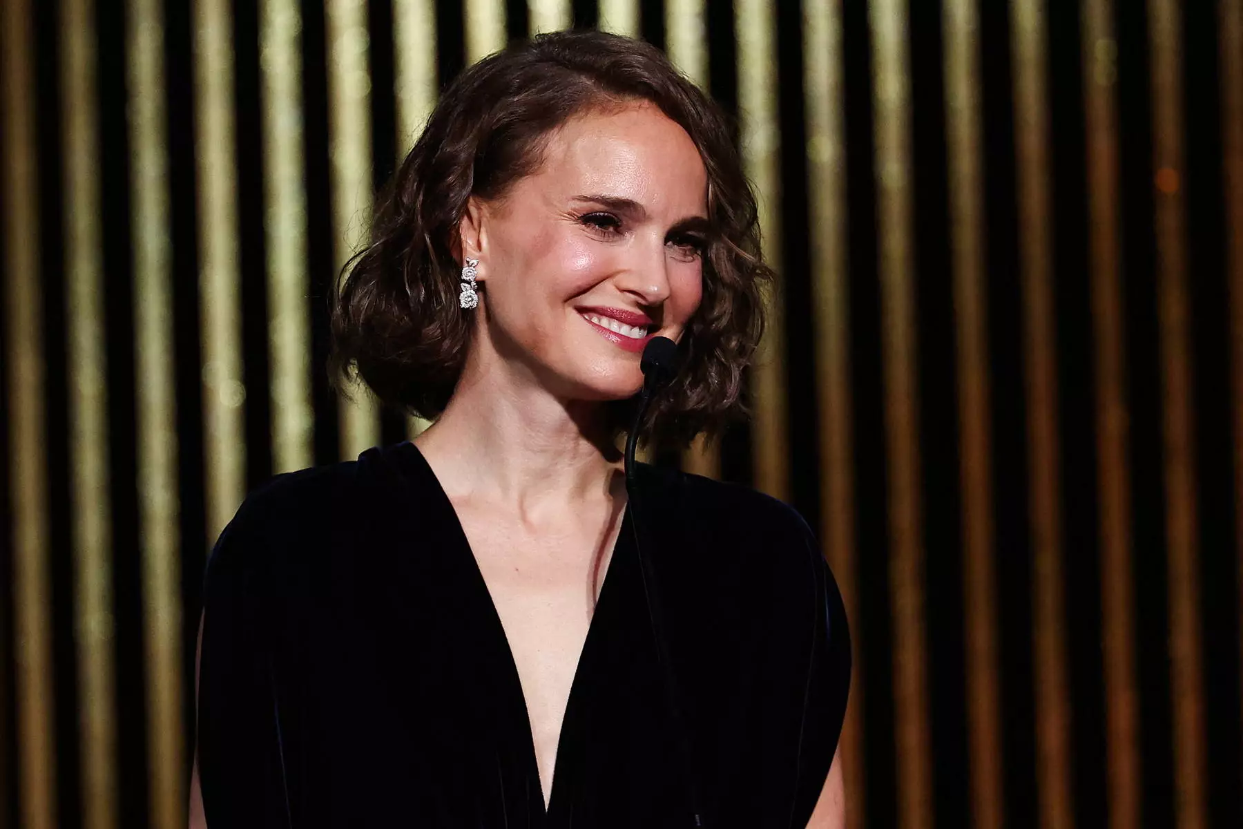 Natalie-Portman-attends-the-Ballon-Dor-Ceremony-in-Paris-France-281024_7.webp