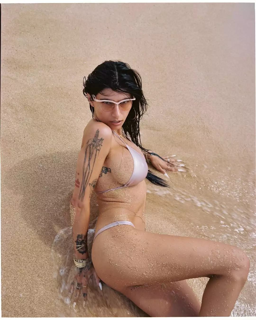 North Shore with @miakhalifa for @sheytan.worlddev- scan @bellowsfilmlab (2).webp