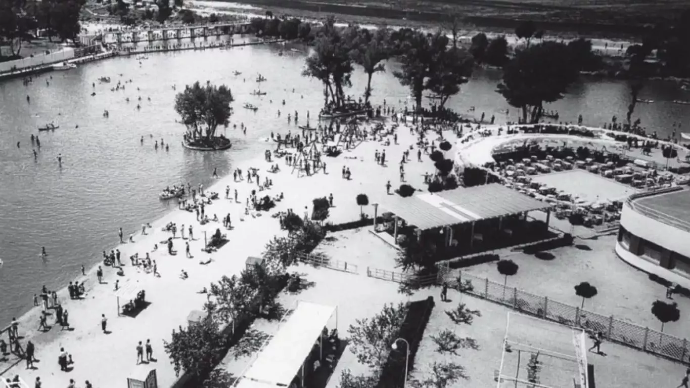 Playa de Madrid.JPG