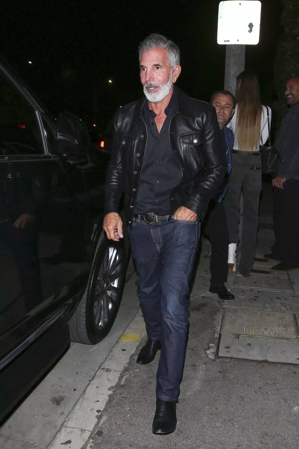 premium-exclusive-los-angeles-ca-115040758.webp