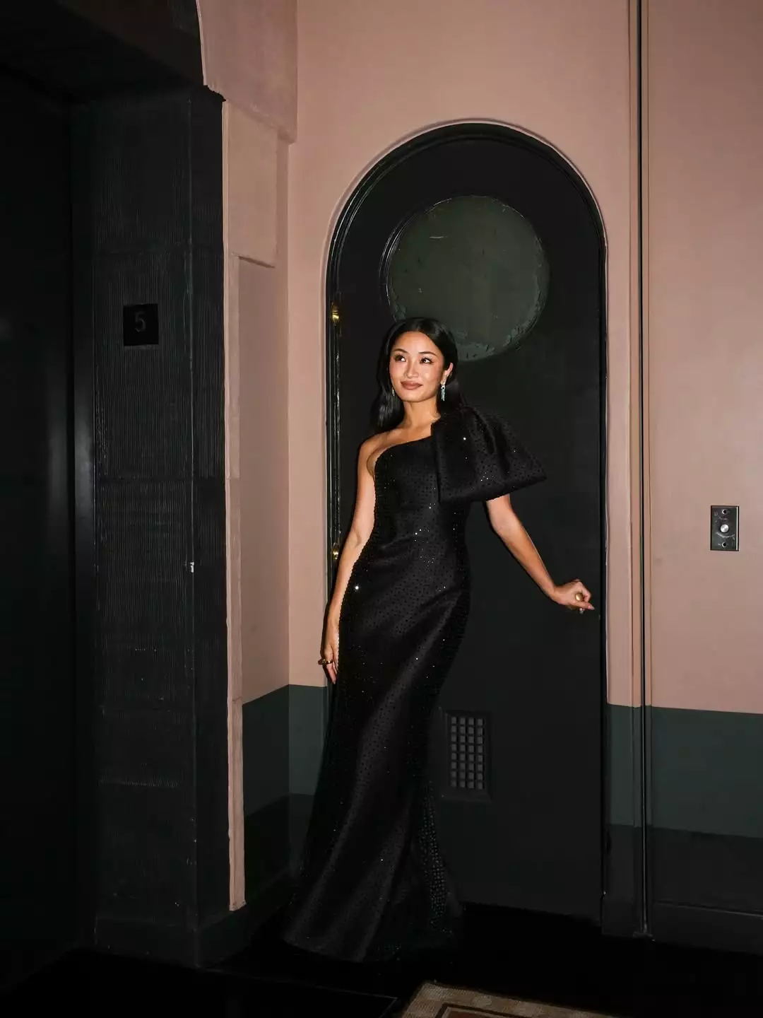 Presented🖤Styled by @karlawelchstylist  @gracewrightsell @giorgioarmani @cartier Makeup by @y...webp