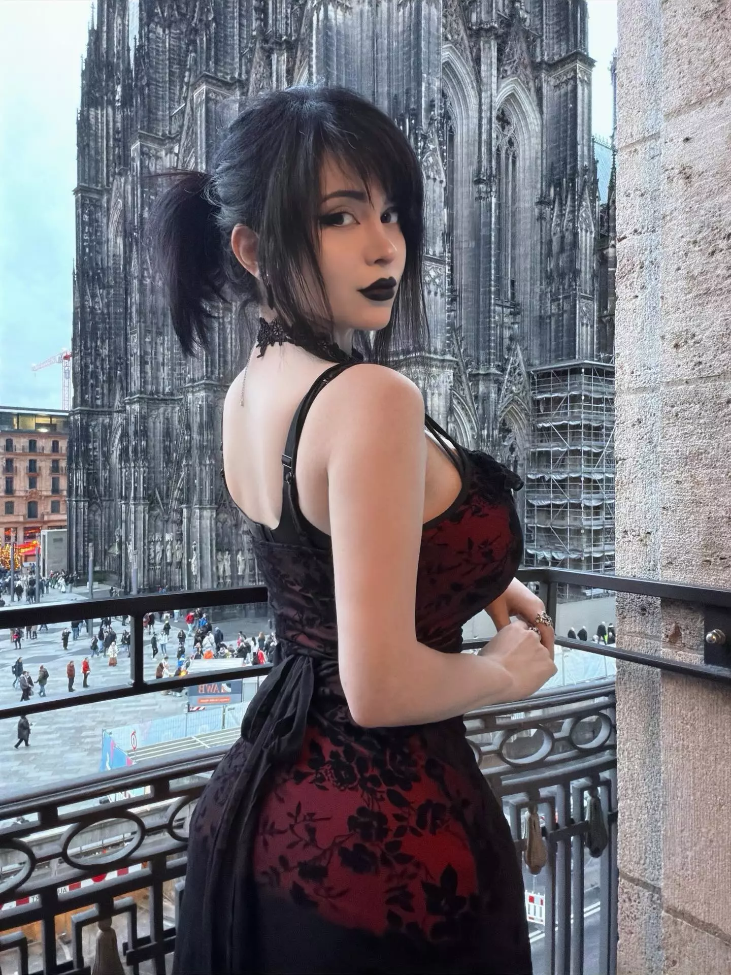 So you like architecture #goth #köln #gothic #gothgirl.webp