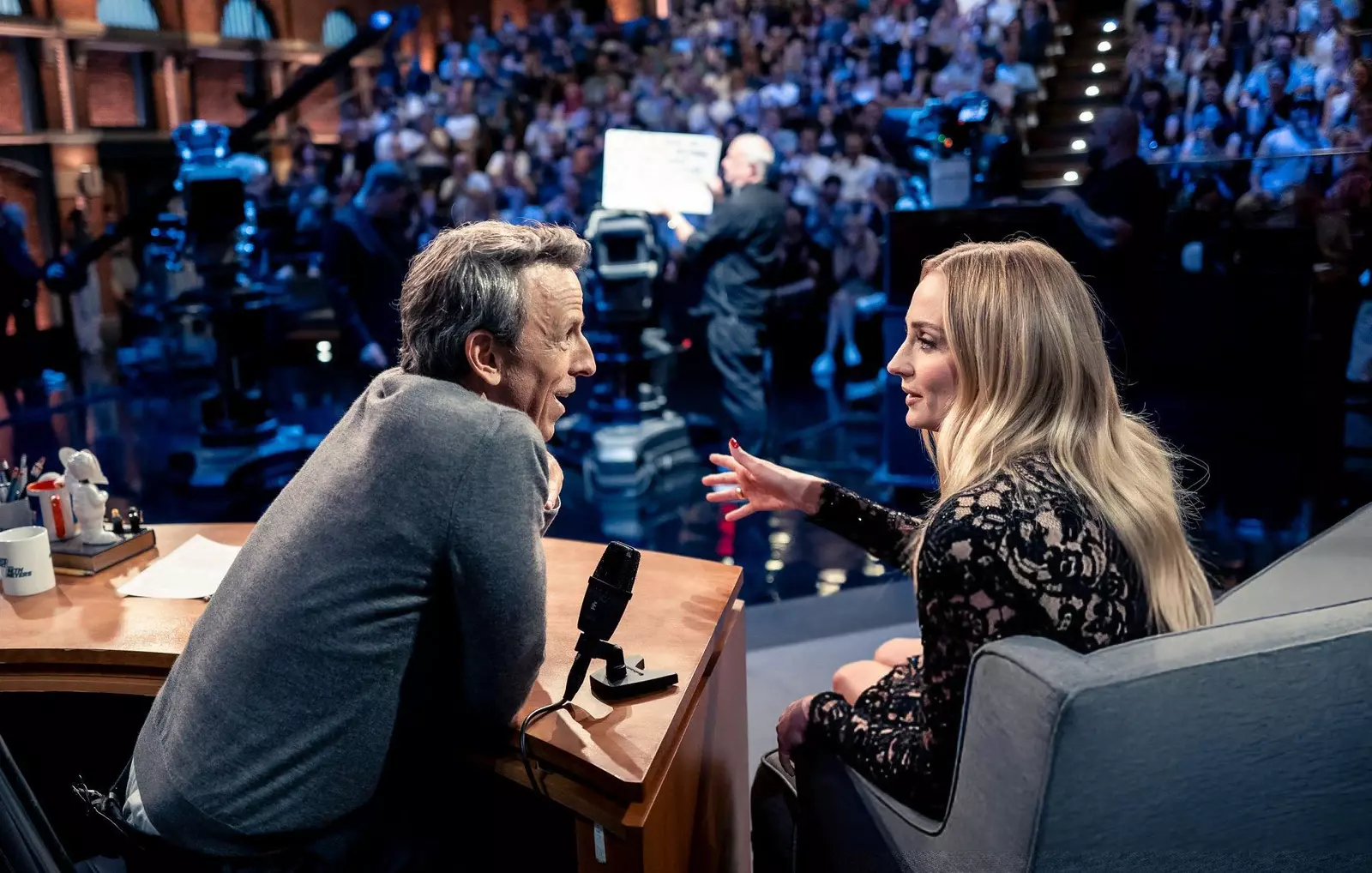 SOPHIE-TURNER-LATE-NIGHT-WITH-SETH-MEYERS-08-14-2025-2-.webp