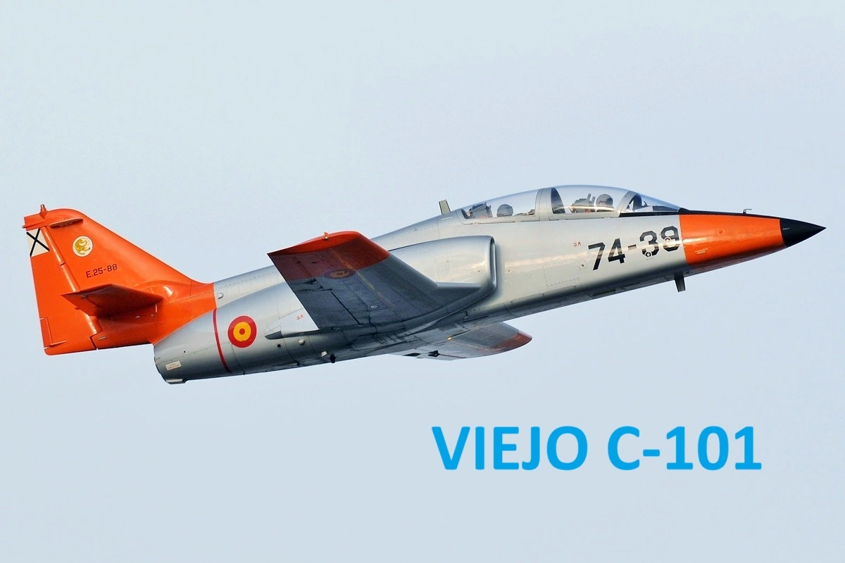 Spanish_AF_CASA_C-101EB_Aviojet.jpg