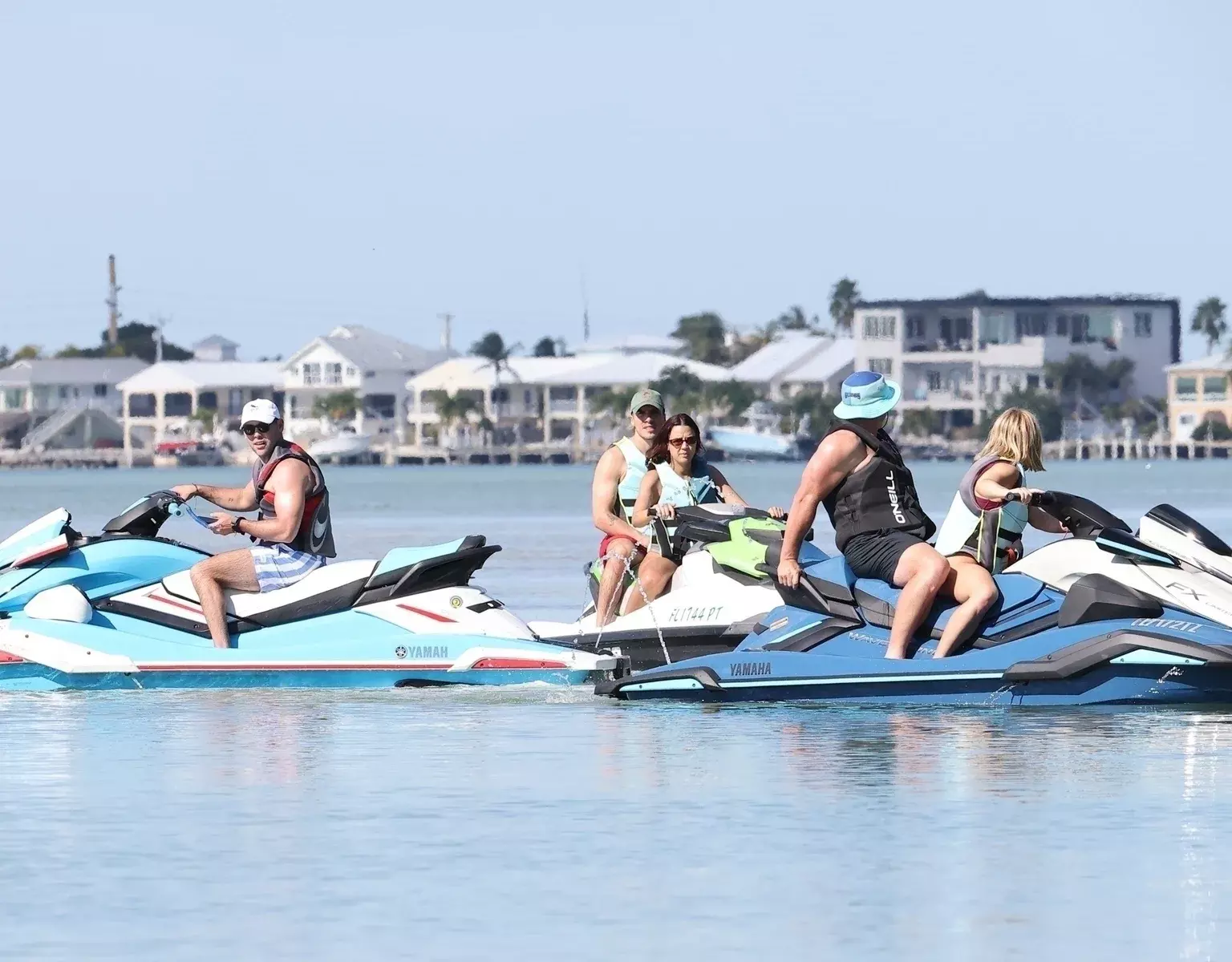 SYDNEY-SWEENEY-SPOTTED-HAVING-FUN-RIDING-JET-SKIS-WITH-FRIENDS-IN-FLORIDA-11-24-2025-27.webp
